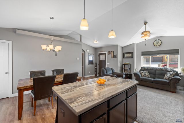 6674 CAMBRIDGE PL, Summerset, SD 57718
