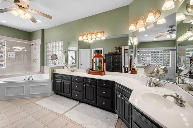 9421 Mountain Lake Drive, Rogers, AR 72756