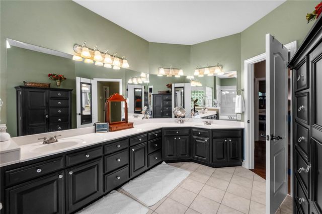 9421 Mountain Lake Drive, Rogers, AR 72756