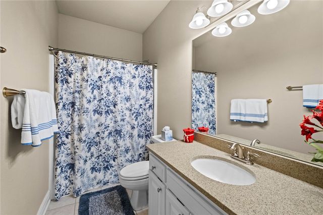 9421 Mountain Lake Drive, Rogers, AR 72756