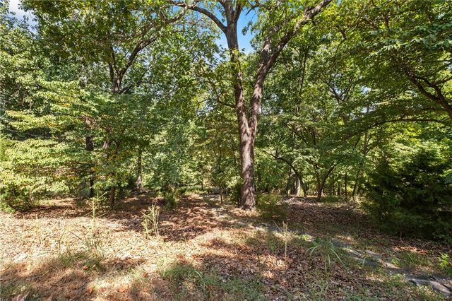 9421 Mountain Lake Drive, Rogers, AR 72756