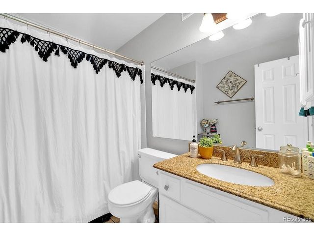 211 Wright St 307, Lakewood, CO 80228