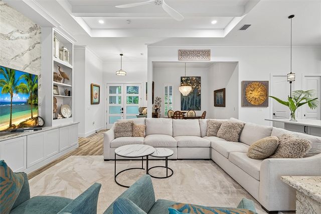 425 Holly Road, Vero Beach, FL 32963