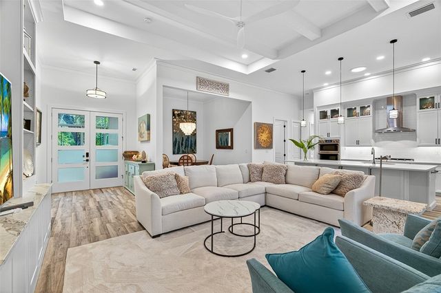 425 Holly Road, Vero Beach, FL 32963