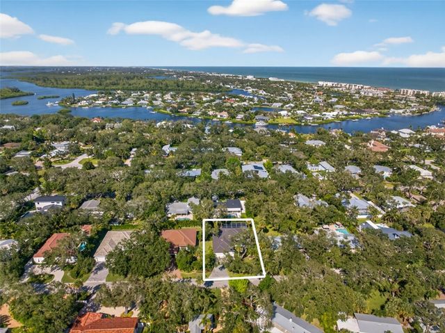 425 Holly Road, Vero Beach, FL 32963