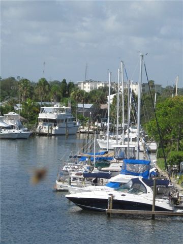 425 Holly Road, Vero Beach, FL 32963