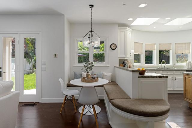 515 N Acacia Ave, Solana Beach, CA 92075