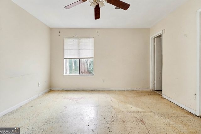 8865 Raven Drive, Jonesboro, GA 30238