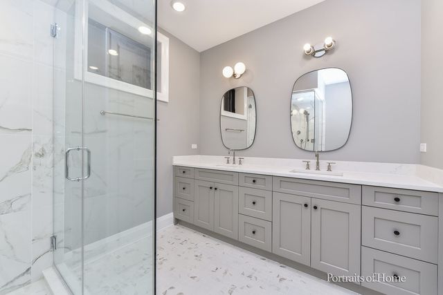 2135 N Lakewood Avenue 1, Chicago, IL 60614