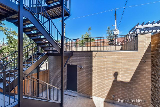 2135 N Lakewood Avenue 1, Chicago, IL 60614