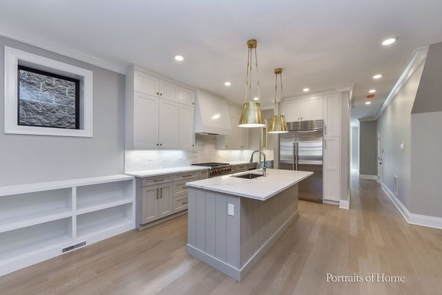 2135 N Lakewood Avenue 1, Chicago, IL 60614