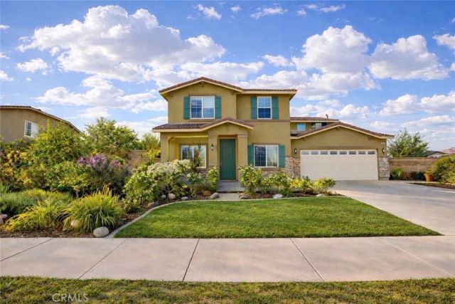31801 Oak Wood Circle, Yucaipa, CA 92399