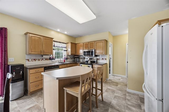 1945 41st Street, Marion, IA 52302