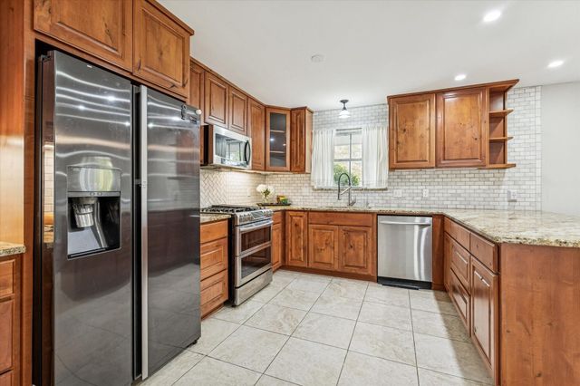 2310 Walnut Bend Lane, Houston, TX 77042