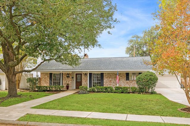 2310 Walnut Bend Lane, Houston, TX 77042