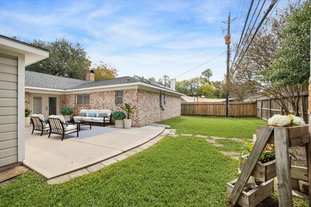 2310 Walnut Bend Lane, Houston, TX 77042