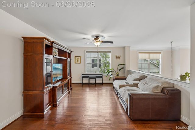 42832 Cardinal Way, Novi, MI 48375