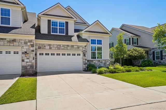 42832 Cardinal Way, Novi, MI 48375