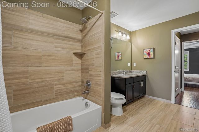 42832 Cardinal Way, Novi, MI 48375