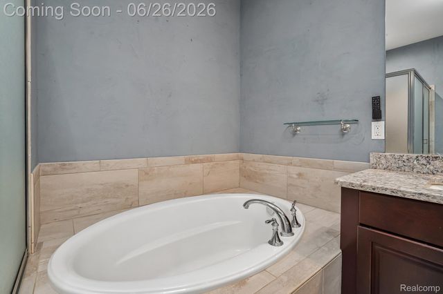 42832 Cardinal Way, Novi, MI 48375