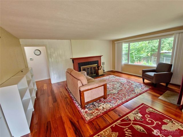 456 Upper Grand Avenue, Hoquiam, WA 98550