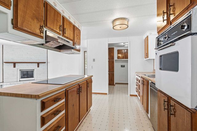 1211 E Lyons Ave, Spokane, WA 99208