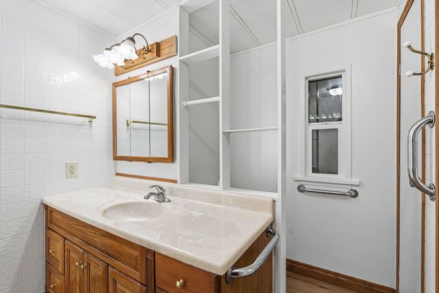 1211 E Lyons Ave, Spokane, WA 99208