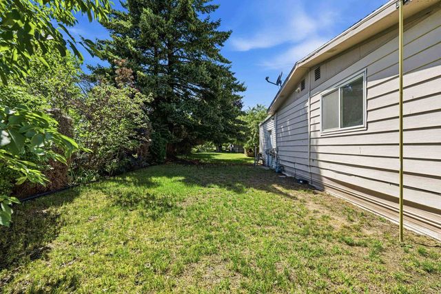 1211 E Lyons Ave, Spokane, WA 99208