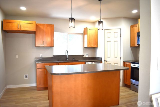 7604 52nd Avenue W, Lakewood, WA 98499