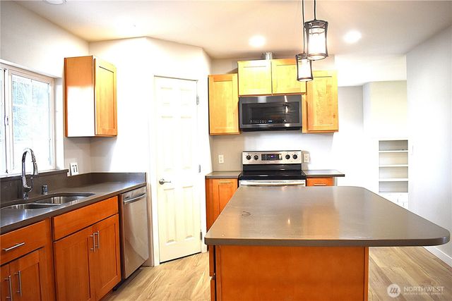 7604 52nd Avenue W, Lakewood, WA 98499