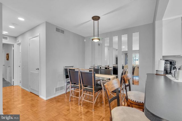 1508B RALSTON DR, Mount Laurel, NJ 08054