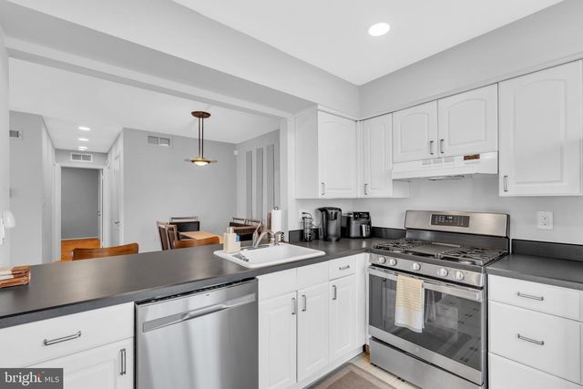 1508B RALSTON DR, Mount Laurel, NJ 08054