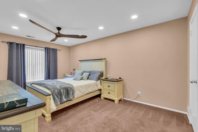 1508B RALSTON DR, Mount Laurel, NJ 08054