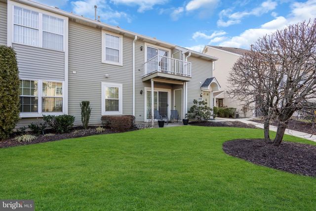 1508B RALSTON DR, Mount Laurel, NJ 08054