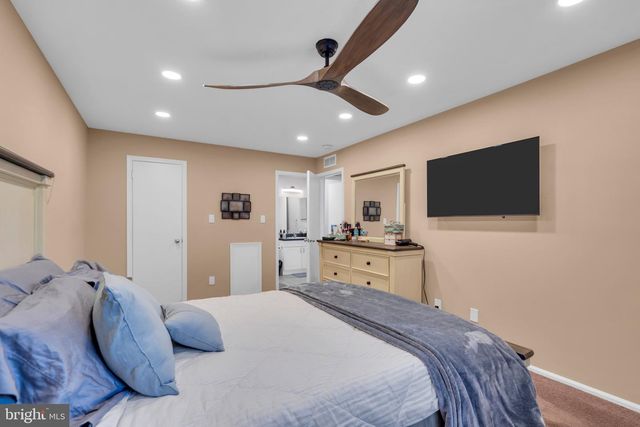 1508B RALSTON DR, Mount Laurel, NJ 08054