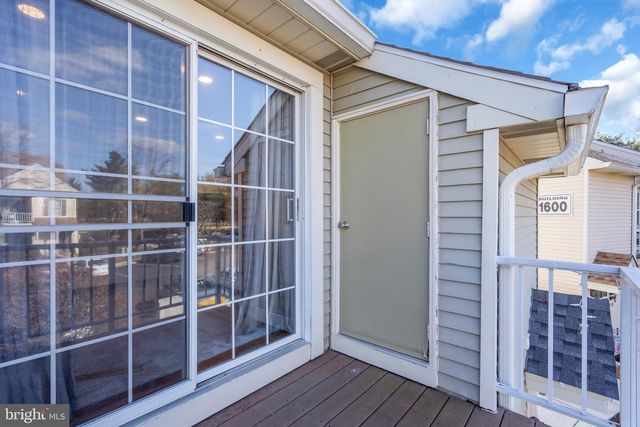 1508B RALSTON DR, Mount Laurel, NJ 08054