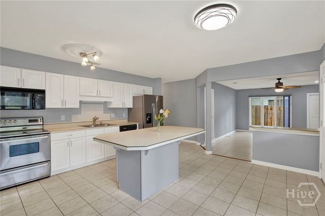 6 Cove Drive, Savannah, GA 31419