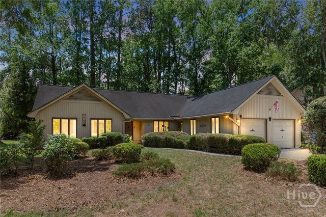 6 Cove Drive, Savannah, GA 31419
