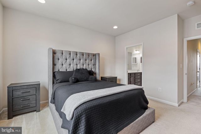 9002 FOX STREAM WAY, Upper Marlboro, MD 20772