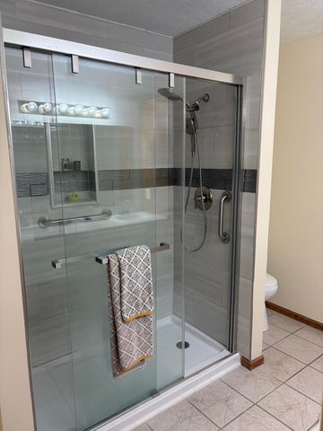 828 Highbanks Drive 21, Allegan, MI 49010