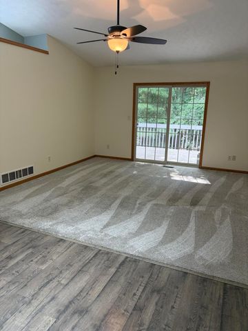 828 Highbanks Drive 21, Allegan, MI 49010
