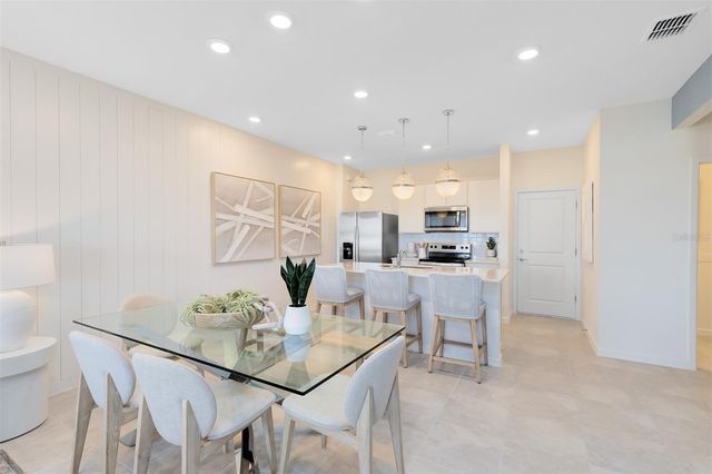 10549 GLOWING BEACON STREET, Orlando, FL 32829