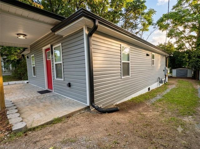 301 Fayetteville Street, Winston-salem, NC 27127