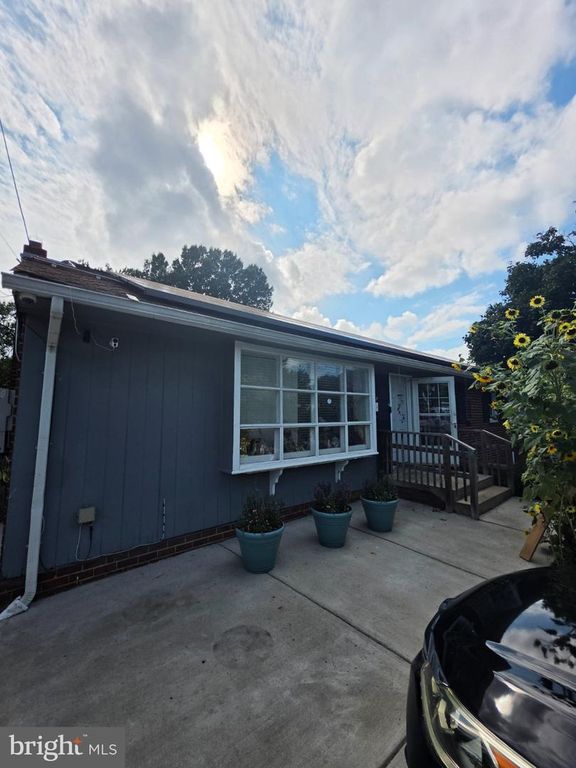 7903 LEGATION RD, Hyattsville, MD 20784