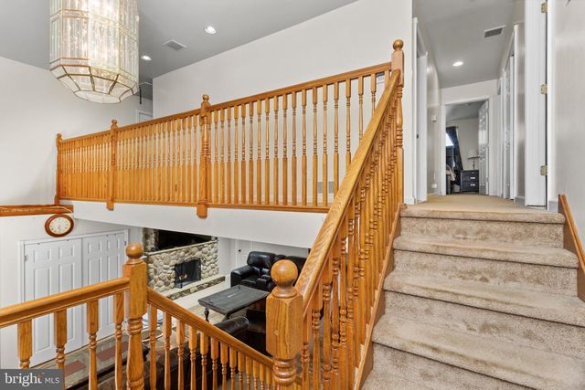 59 BORDENTOWN CHESTERFIELD RD, Chesterfield, NJ 08515