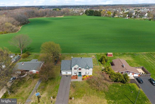 59 BORDENTOWN CHESTERFIELD RD, Chesterfield, NJ 08515