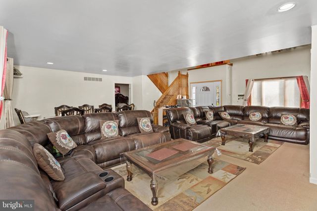 59 BORDENTOWN CHESTERFIELD RD, Chesterfield, NJ 08515