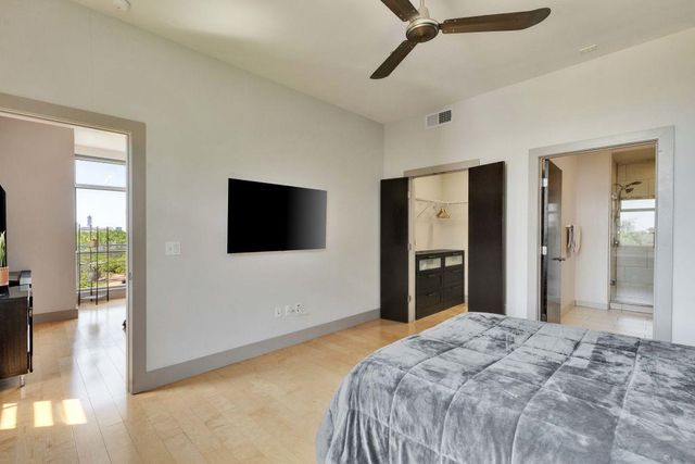 1320 Robert Browning ST 409, Austin, TX 78723