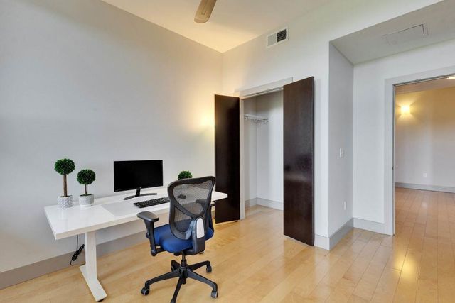 1320 Robert Browning ST 409, Austin, TX 78723