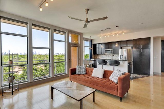 1320 Robert Browning ST 409, Austin, TX 78723